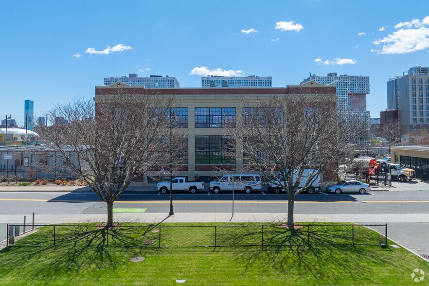 270 Albany St, Cambridge, MA à louer - Photo de l’immeuble – Image 3 sur 5