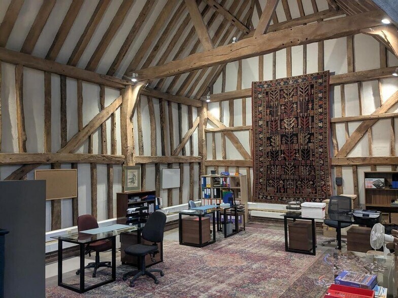 Birtley Rd, Guildford à vendre - Photo de l’immeuble – Image 2 sur 8