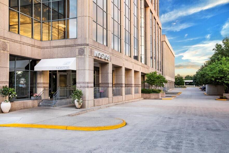8100 Boone Blvd, Vienna, VA à louer - Photo de l’immeuble – Image 3 sur 5