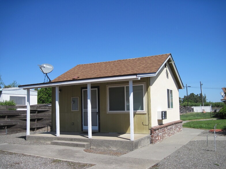 7043 State Highway 32, Orland, CA à vendre - Photo de l’immeuble – Image 3 sur 5