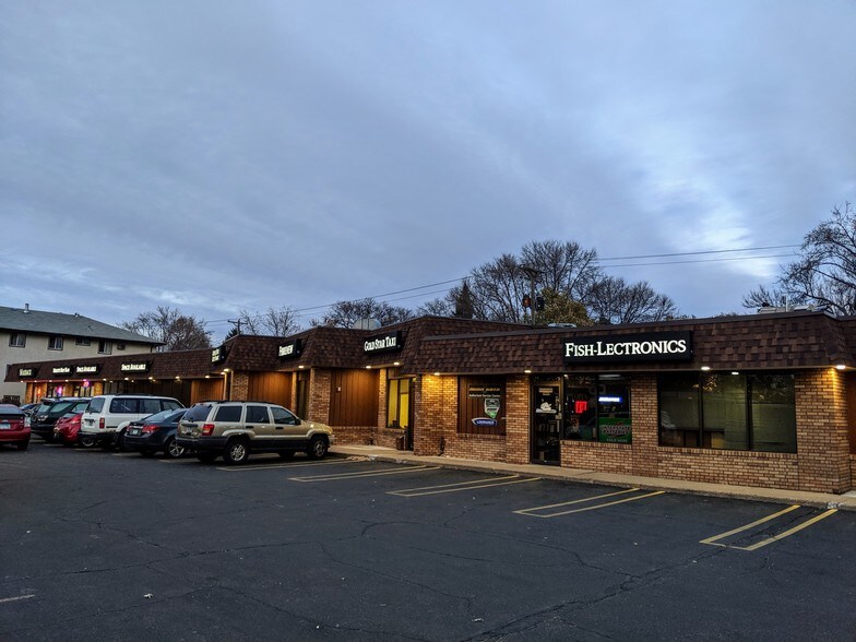 5005-5011 University Ave NE, Columbia Heights, MN à vendre - Photo de l’immeuble – Image 2 sur 5