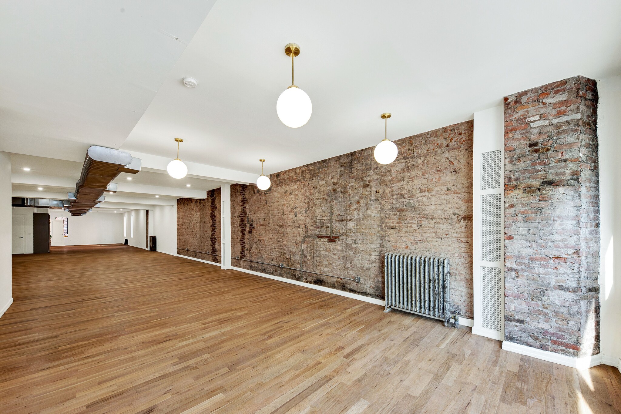 248 W 14th St, New York, NY à louer Photo de l’immeuble– Image 1 sur 8
