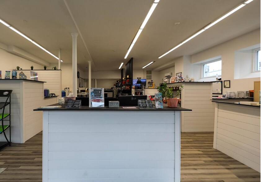 224 King St W, Brockville, ON à vendre - Photo intérieure – Image 2 sur 7
