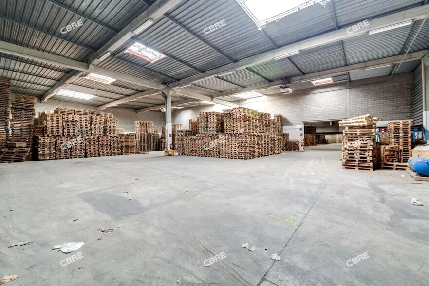 Local d’activités dans Antony à louer - Photo intérieure – Image 2 sur 5