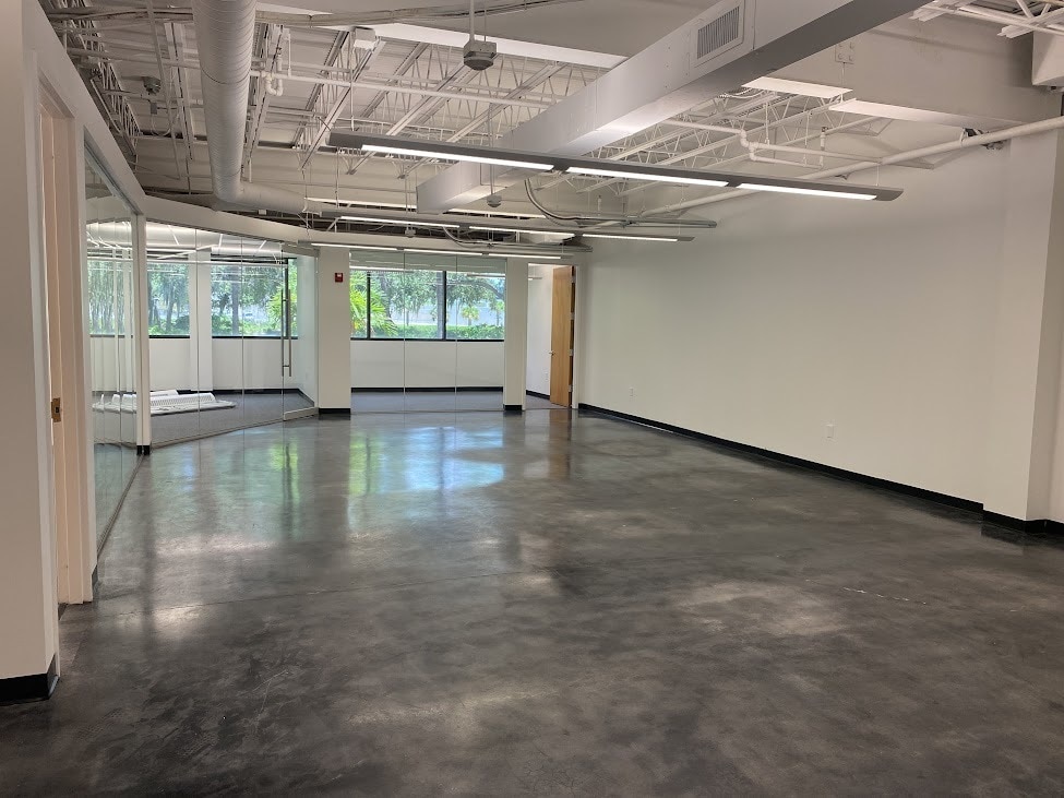 5404 Cypress Center Dr, Tampa, FL à louer Photo intérieure– Image 1 sur 2