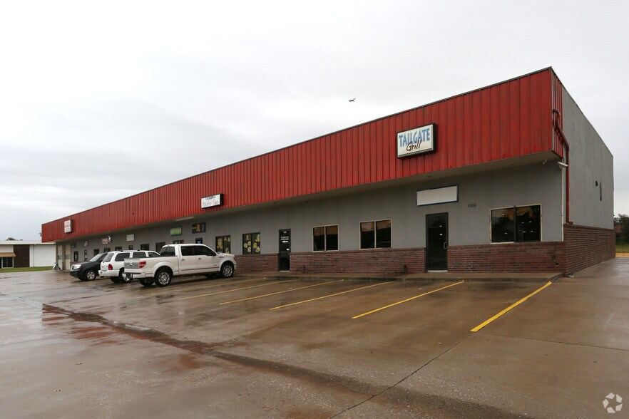 1800-1806 N MacArthur, Oklahoma City, OK à vendre - Photo de l’immeuble – Image 2 sur 16