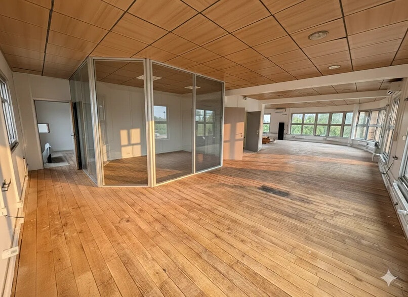 23 Rue Georges Melies, Noisy-le-Grand à louer - Photo de l’immeuble – Image 1 sur 10