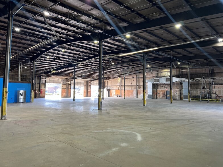 7700 Boeing Dr, Greensboro, NC à louer - Photo intérieure – Image 3 sur 4