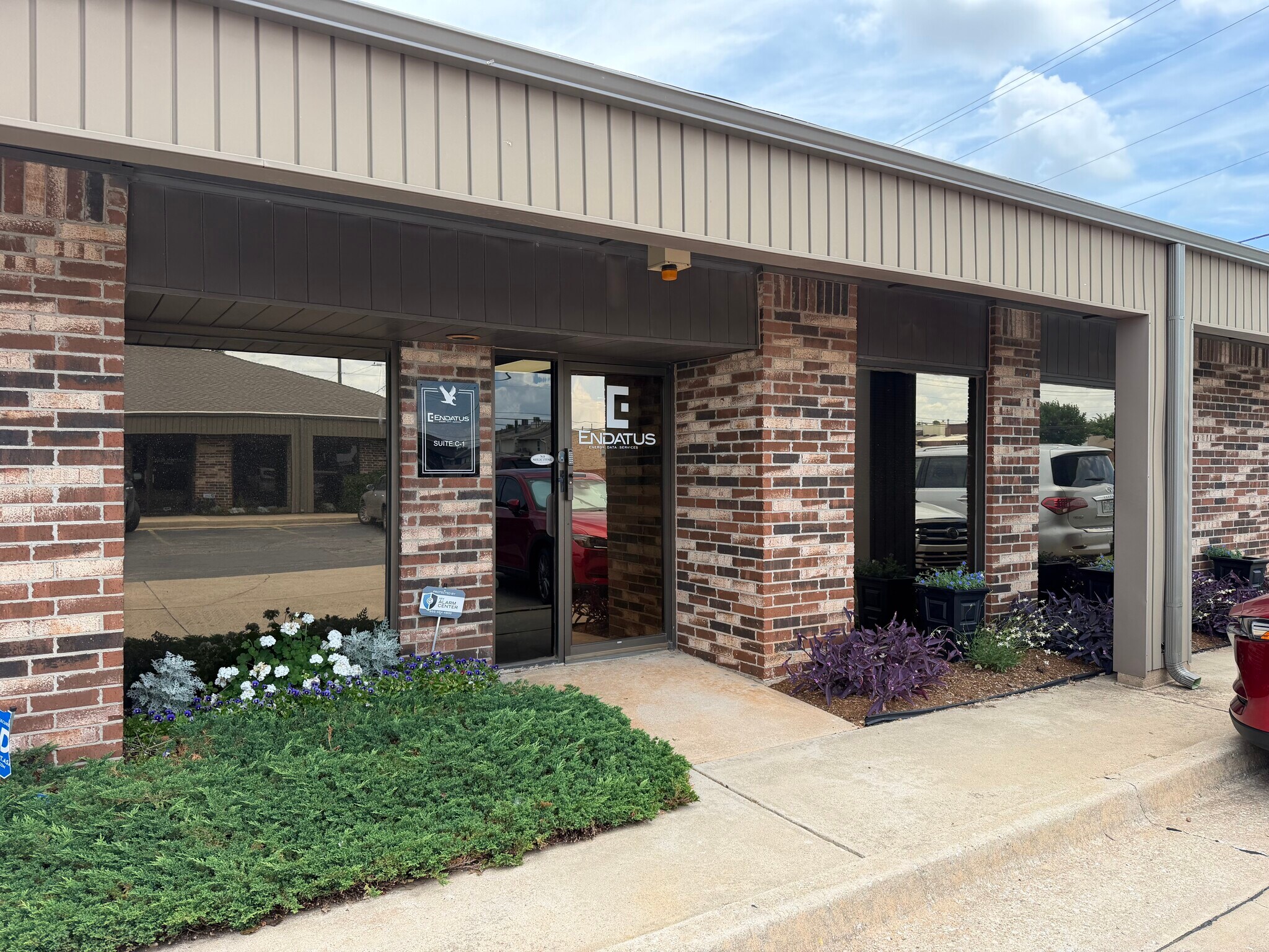 11902 N Pennsylvania Ave, Oklahoma City, OK à louer Photo de l’immeuble– Image 1 sur 13