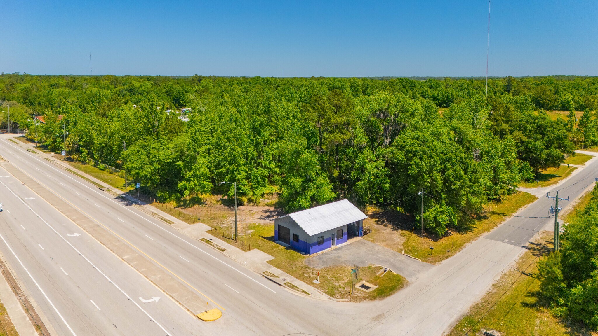 138 FL- 207, East Palatka, FL à vendre Photo principale– Image 1 sur 8