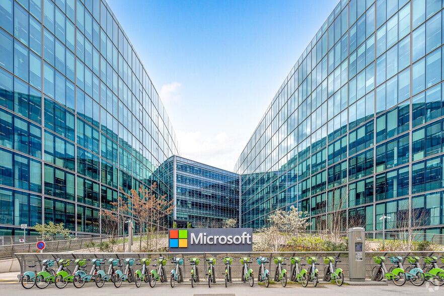 37-45 Quai Du Président Roosevelt, Issy-les-Moulineaux à louer - Photo de l’immeuble – Image 3 sur 3