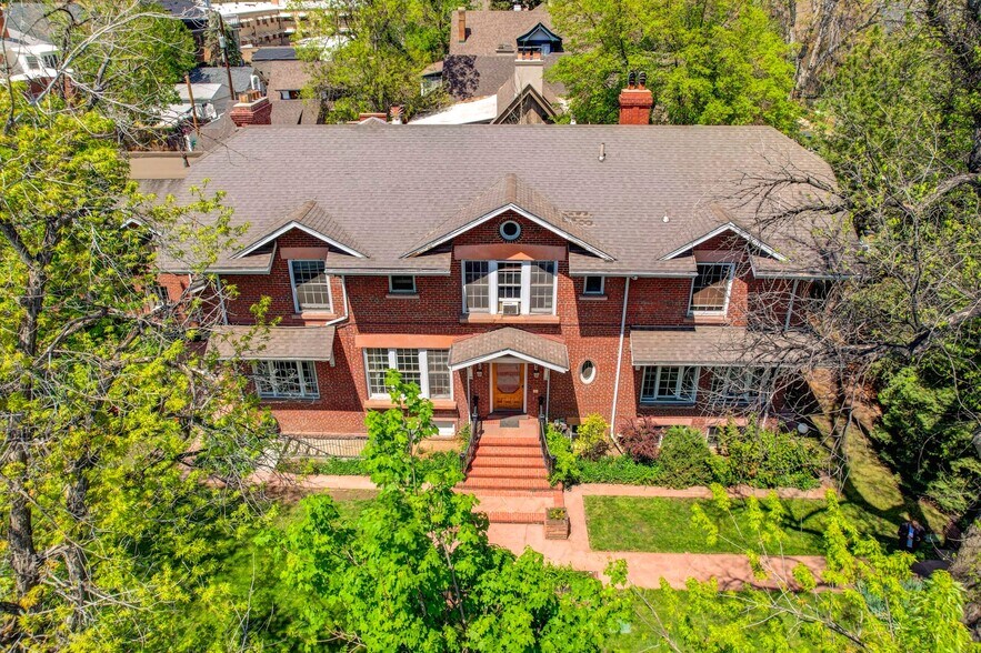 725 Corona St, Denver, CO à vendre - Photo de l’immeuble – Image 3 sur 11