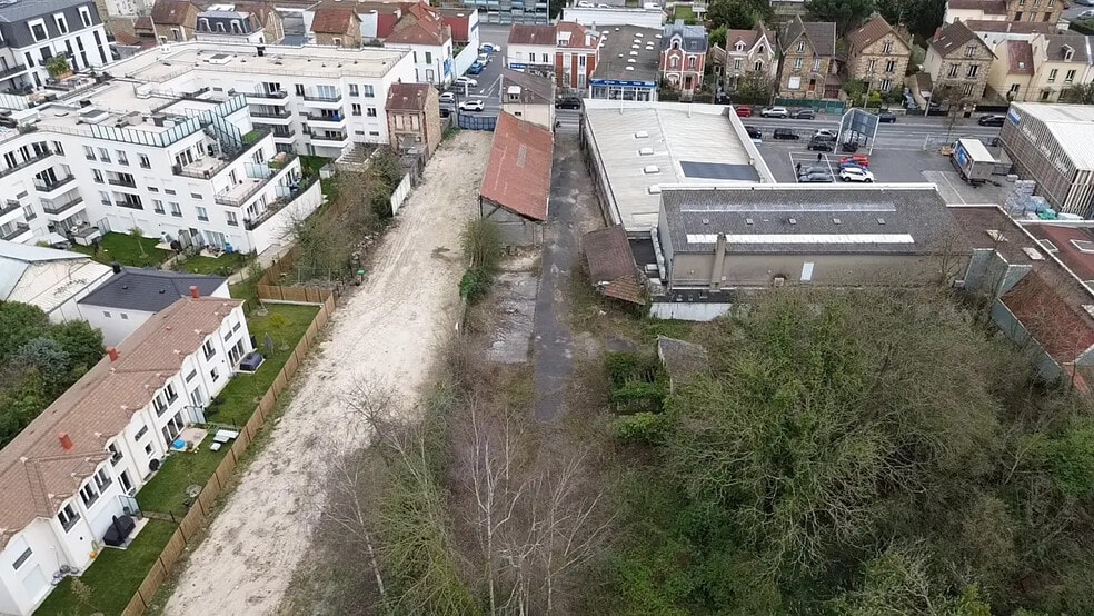 Terrain dans Sannois à louer - Photo de l’immeuble – Image 3 sur 17