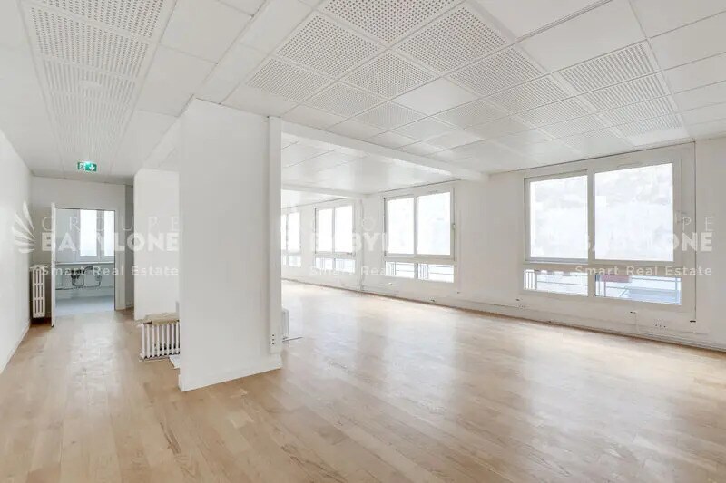 Bureau dans Paris à louer - Photo de l’immeuble – Image 2 sur 8