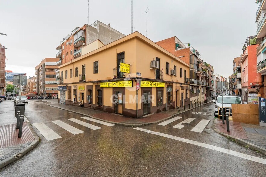 Immeuble residentiel dans Madrid, Madrid à vendre - Photo de l’immeuble – Image 3 sur 3