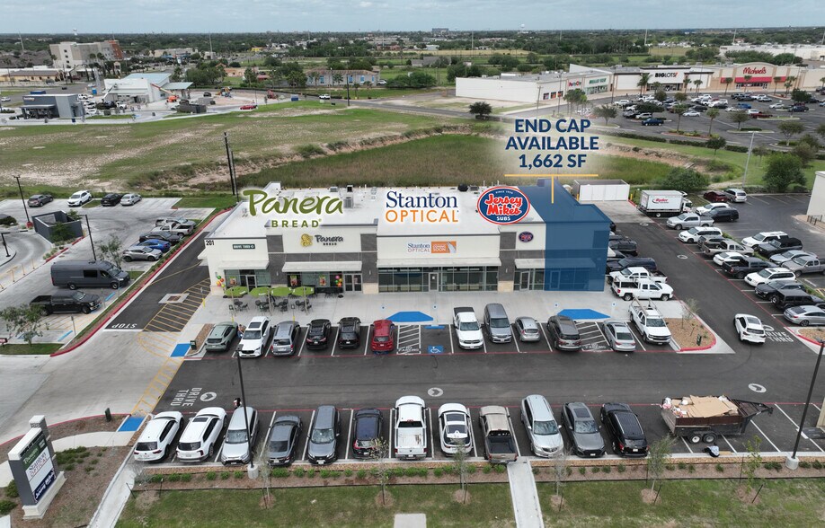 201 E Trenton Rd, Edinburg, TX à louer - Photo de l’immeuble – Image 2 sur 5