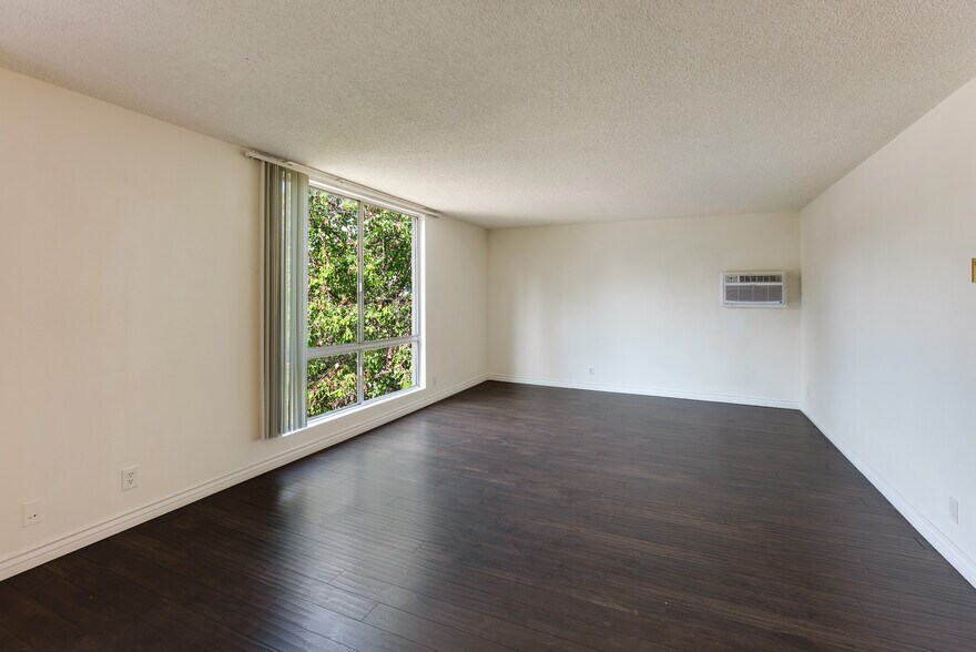 238 S La Fayette Park Pl, Los Angeles, CA à vendre - Photo de l’immeuble – Image 2 sur 5