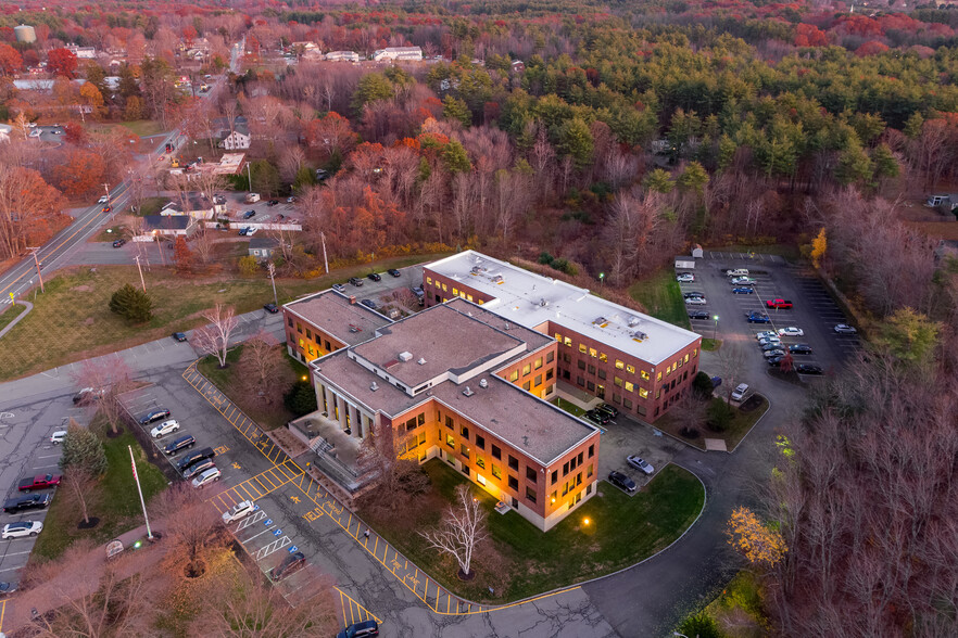 1 Hampton Rd, Exeter, NH à louer - Photo de l’immeuble – Image 2 sur 3