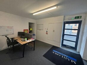3B Langlands Sq, East Kilbride à louer Photo intérieure– Image 2 sur 4