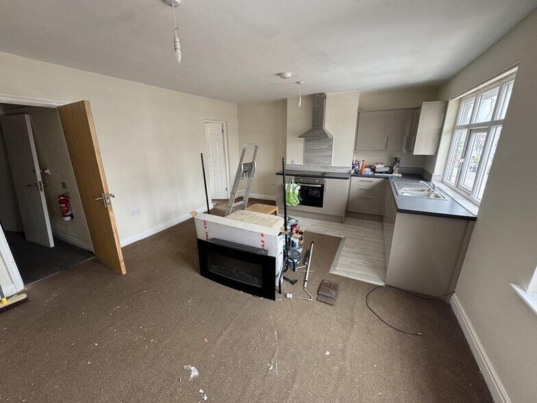 128 Stratford Rd, Solihull à vendre - Photo de l’immeuble – Image 2 sur 8