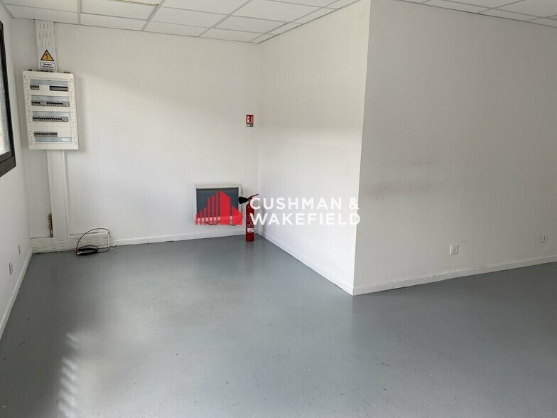 Local d’activités dans Colomiers à louer - Photo intérieure – Image 3 sur 5