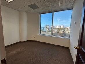 2 N Tamiami Trl, Sarasota, FL à louer Photo intérieure– Image 2 sur 5