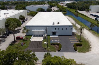 Plus de détails pour 6630 NW 16th Ter, Fort Lauderdale, FL - Industriel/Logistique à louer