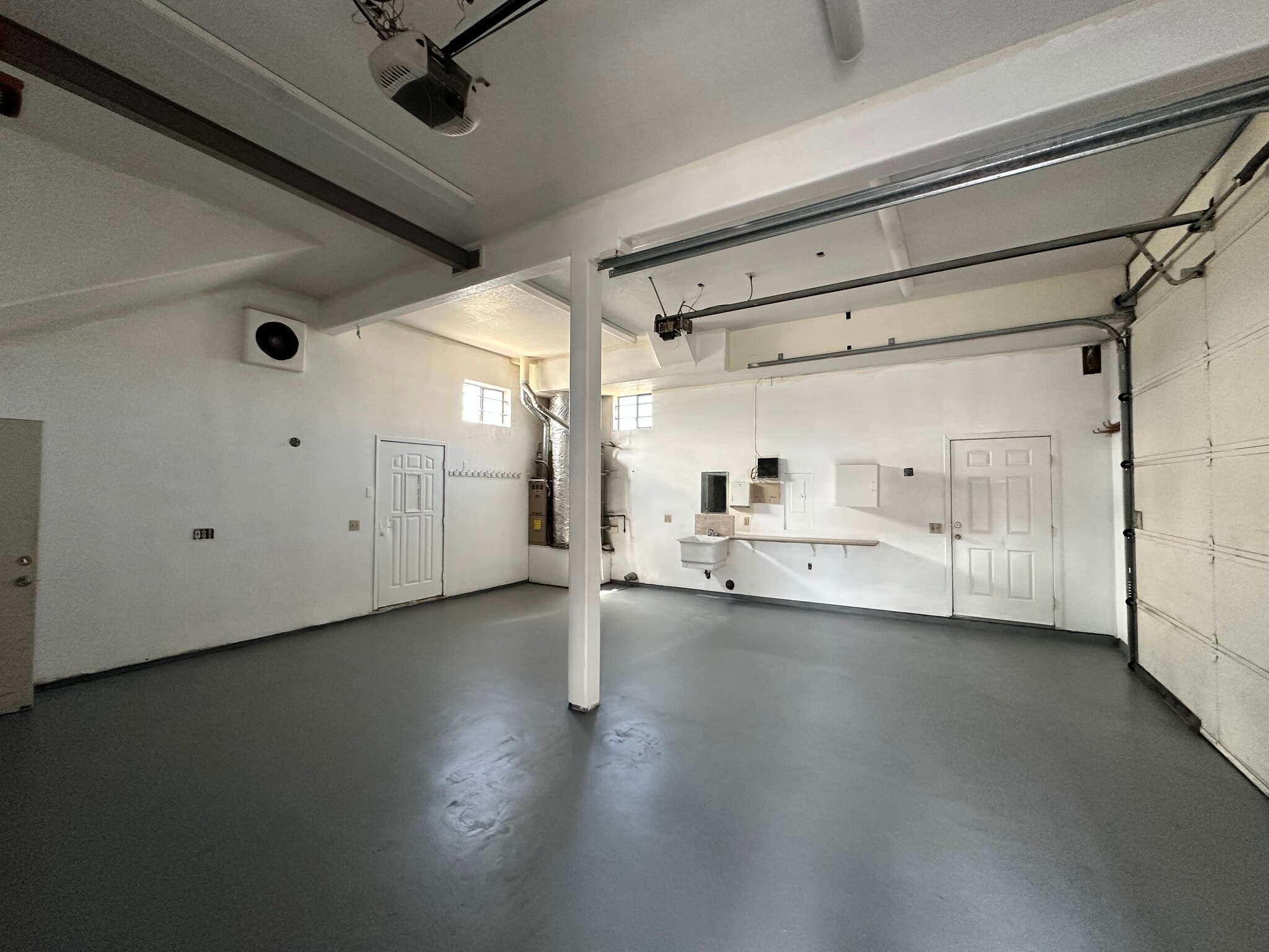 2125 S Broadway, Santa Maria, CA à louer Photo intérieure– Image 1 sur 3