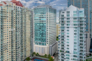 Plus de détails pour 1111 Brickell Ave, Miami, FL - Bureau à louer