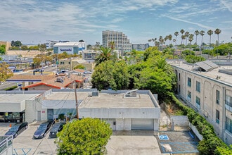312-316 Pico Blvd, Santa Monica, CA à louer Photo de l’immeuble– Image 1 sur 9