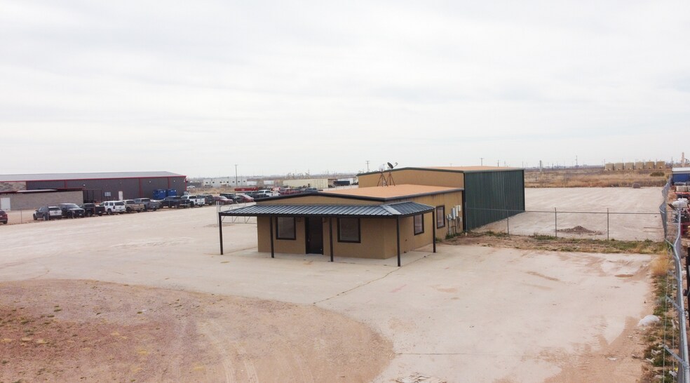 12301 W County Road 100, Midland, TX à louer - Photo de l’immeuble – Image 3 sur 28