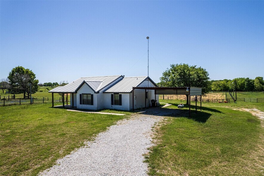 15534 Meadow Creek Rd, Hockley, TX à vendre - Photo principale – Image 1 sur 19