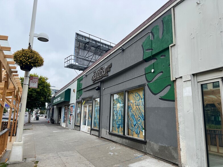 2400 Broadway, Oakland, CA à louer - Photo de l’immeuble – Image 3 sur 24
