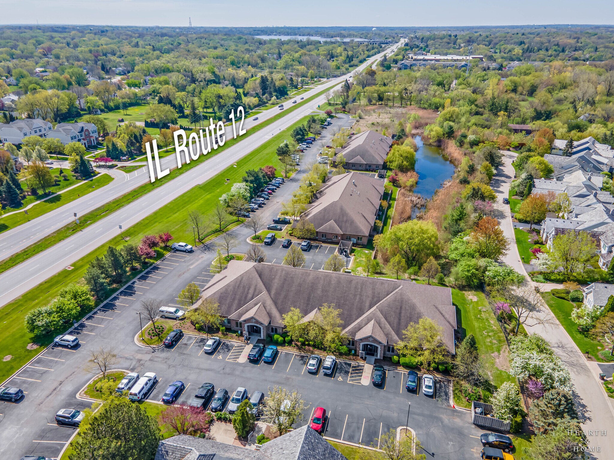 106 S Wynstone Park Dr, Barrington, IL à vendre Photo de l’immeuble– Image 1 sur 17