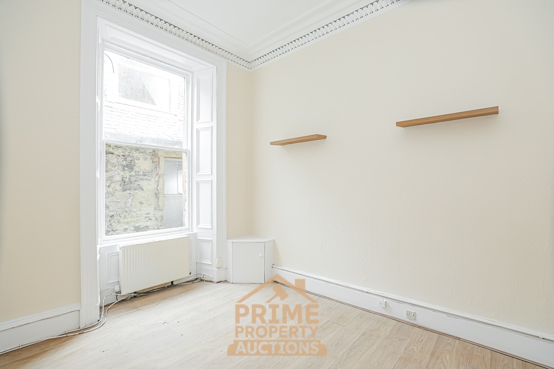 Sandgate, Ayr, SAY KA7 1LE - Lot Unit 5 & 13 -  - Photo intérieure - Image 1 of 17