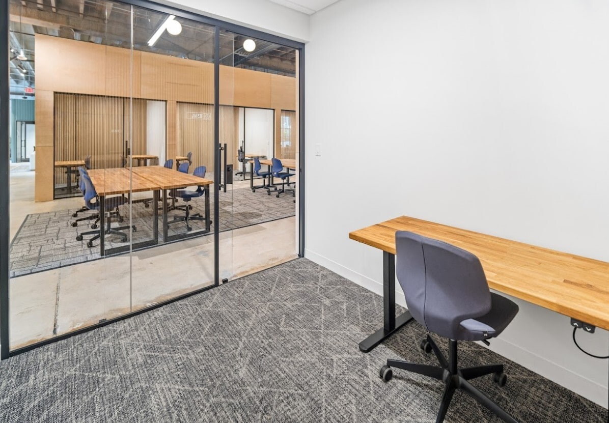 919 Berryhill Rd, Charlotte, NC à louer Photo intérieure– Image 1 sur 5