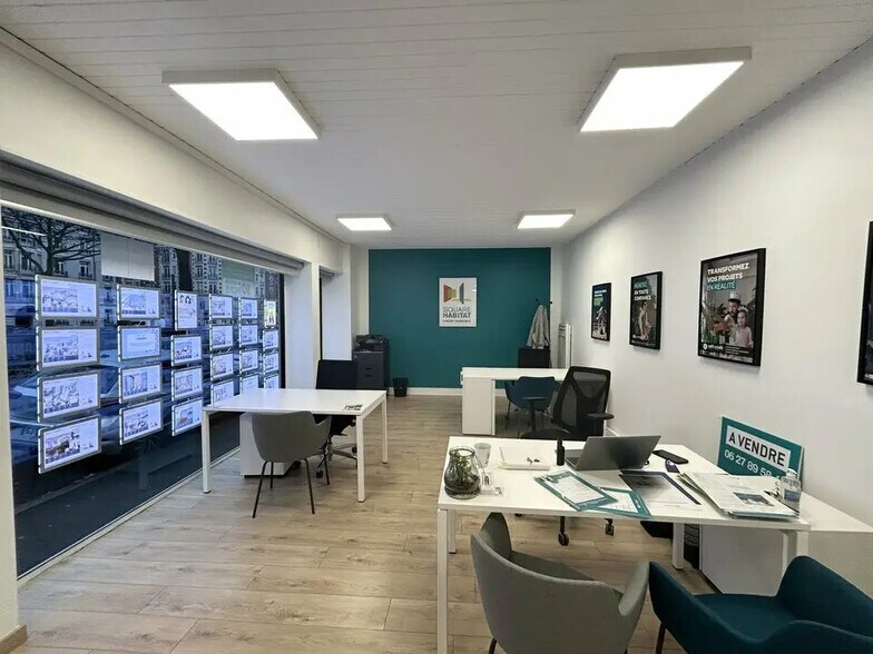 Local commercial dans La Madeleine à louer - Photo de l’immeuble – Image 2 sur 5