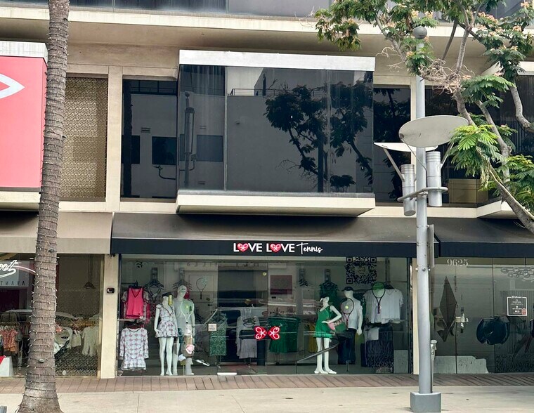 9625-9647 Brighton Way, Beverly Hills, CA à louer - Photo de l’immeuble – Image 3 sur 27