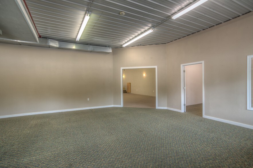 650 Old South 5, Camdenton, MO à vendre - Photo de l’immeuble – Image 3 sur 5