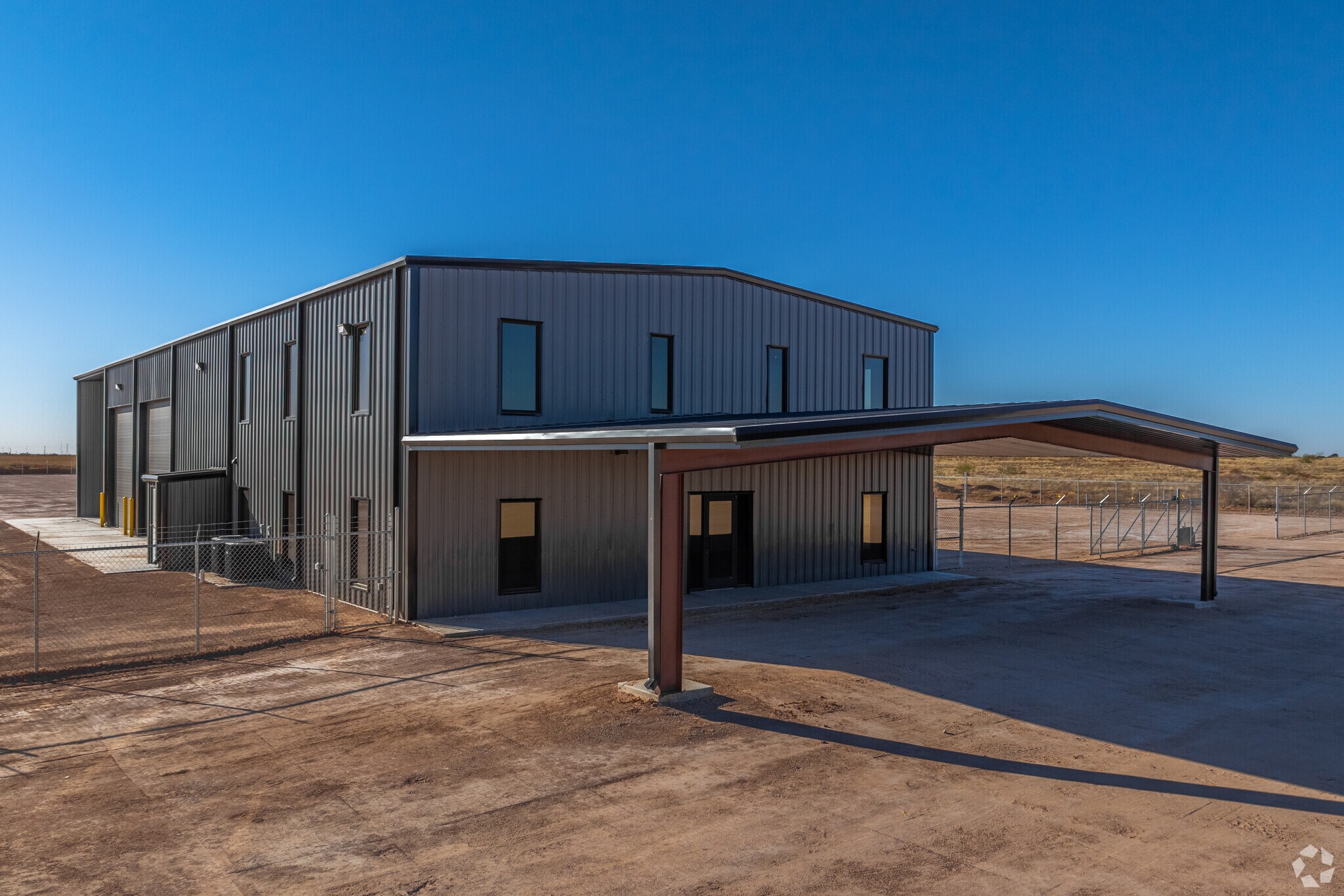 4700 E CR 134, Midland, TX à louer Photo de l’immeuble– Image 1 sur 16