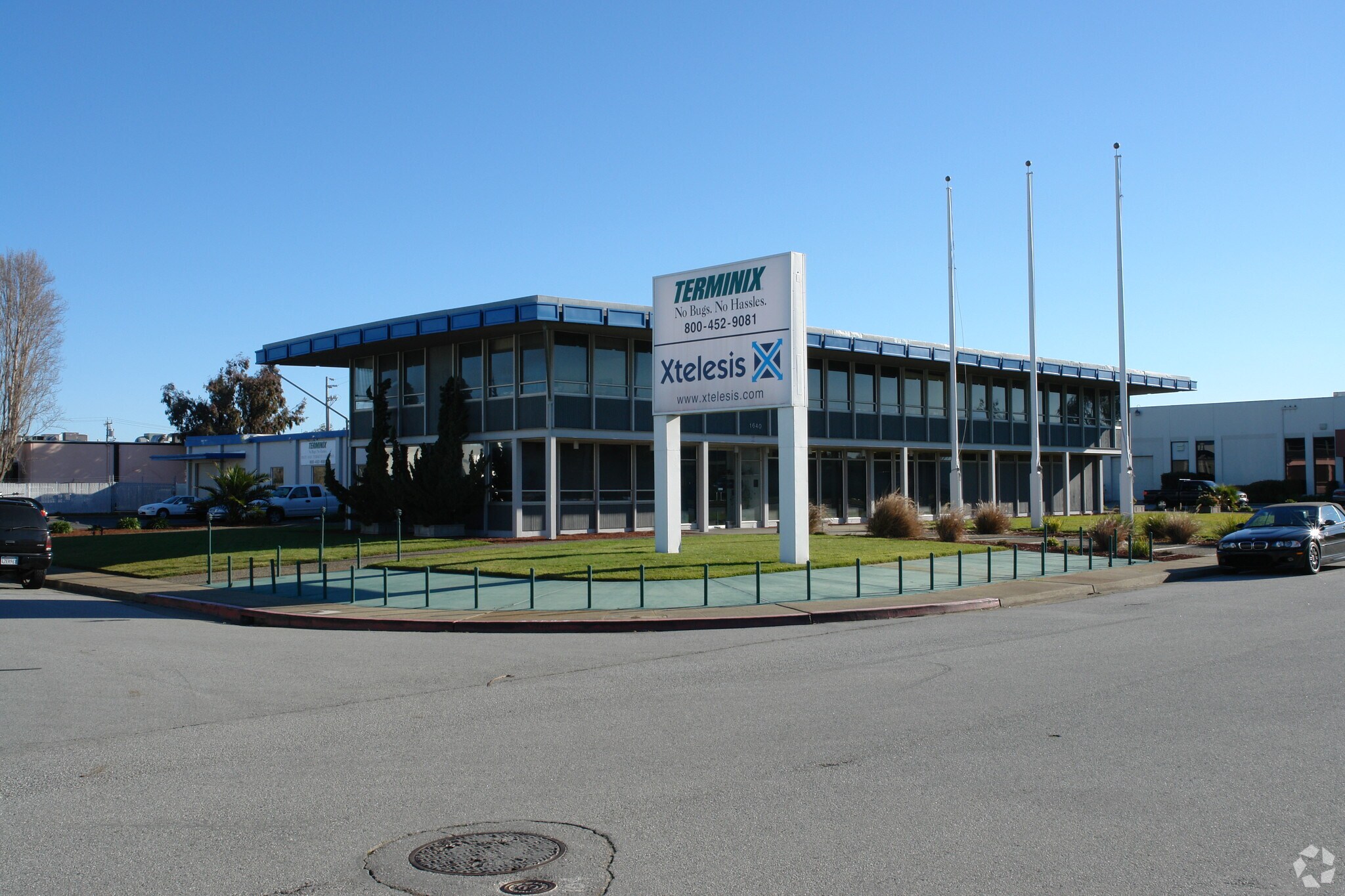 1648 Gilbreth Rd, Burlingame, CA à louer Photo principale– Image 1 sur 11