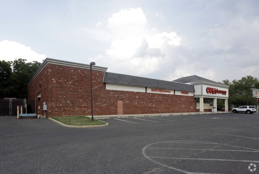 231 W Broad St, Paulsboro, NJ à louer - Photo de l’immeuble – Image 2 sur 2