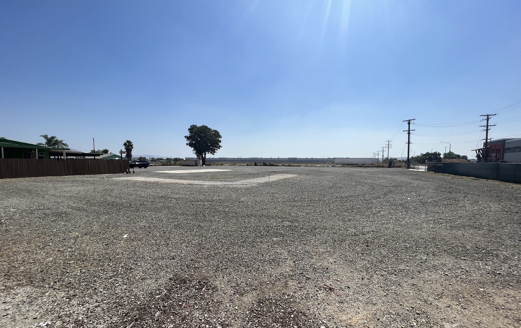 1173 Harley Knox Blvd, Perris, CA à louer Photo principale– Image 1 sur 3