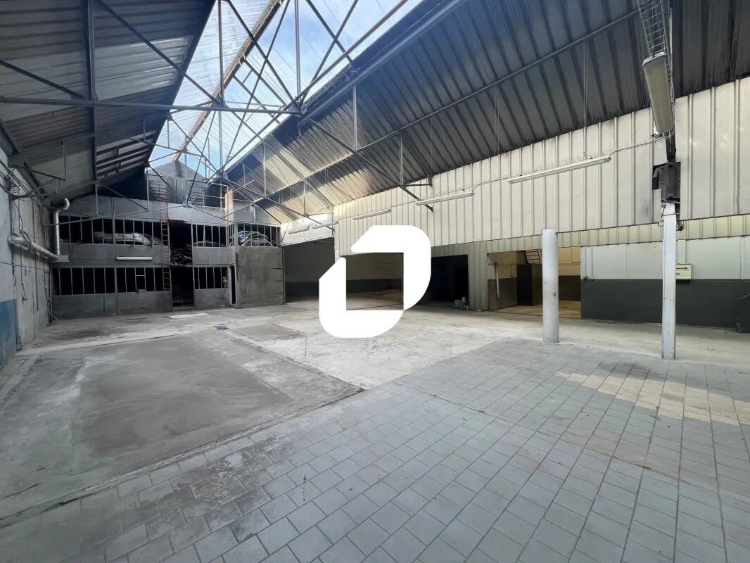 Local d’activités dans Béthune à louer Photo intérieure– Image 1 sur 13