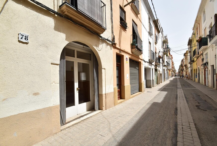 Local commercial dans Vilanova i la Geltrú, Barcelona à louer - Photo de l’immeuble – Image 3 sur 3