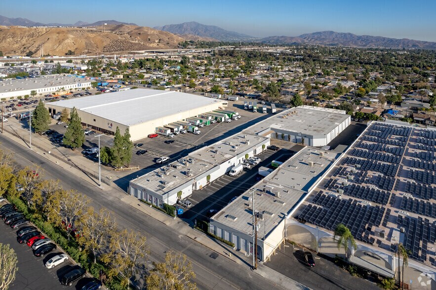 1102 Arroyo St, San Fernando, CA à louer - Aérien – Image 2 sur 3