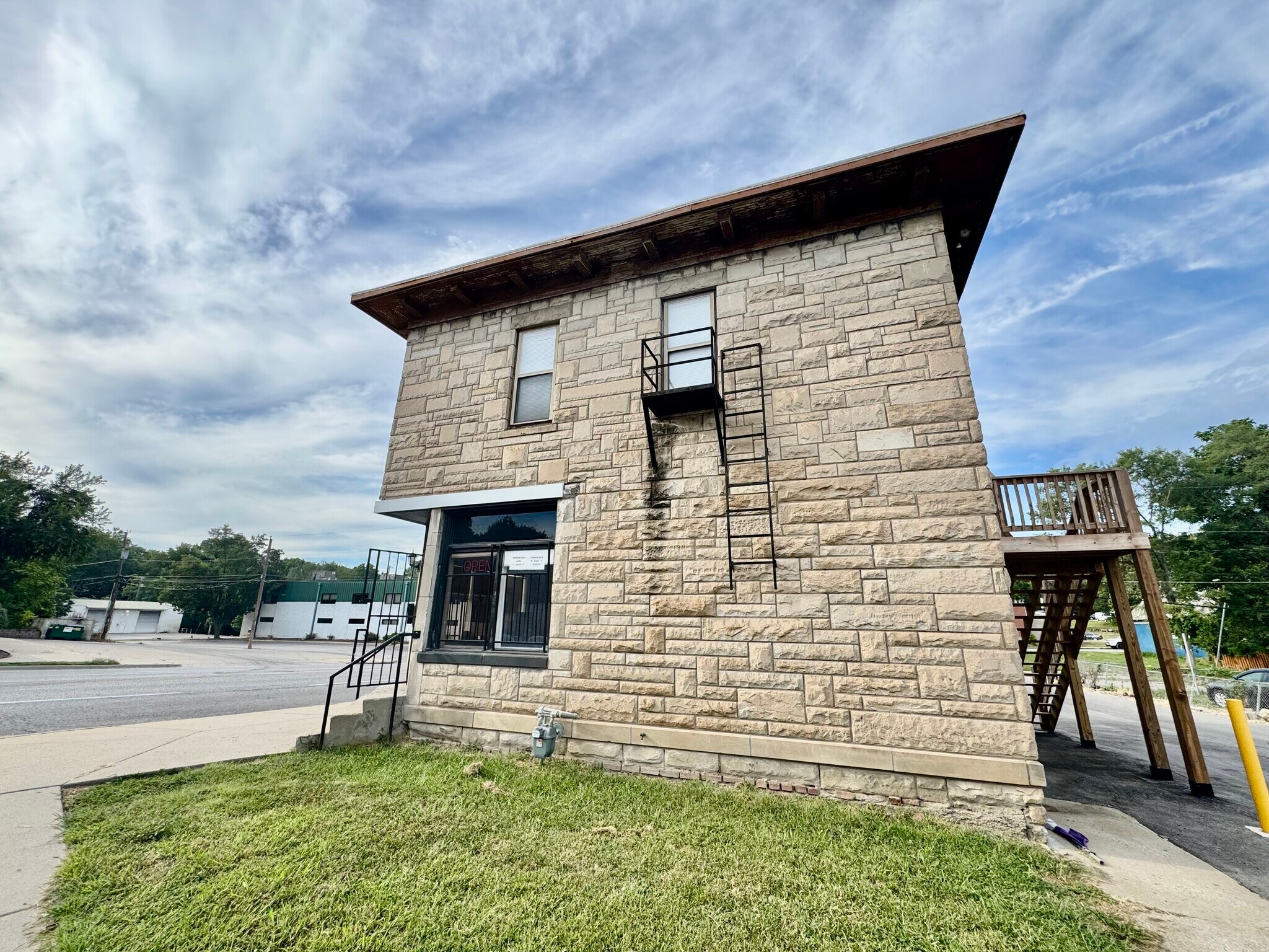 225 N 7th St, Kansas City, KS à vendre Photo principale– Image 1 sur 11
