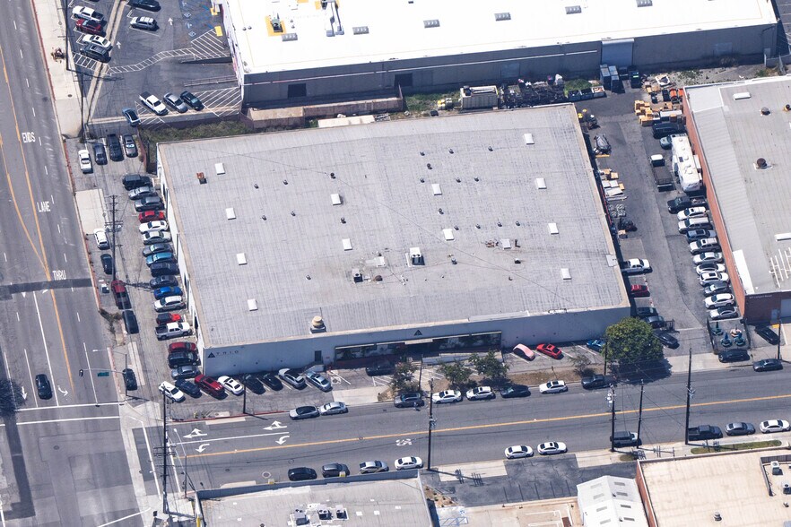601 Lairport St, El Segundo, CA à vendre - Photo de l’immeuble – Image 2 sur 14