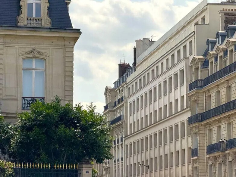 5 Rue François Ier, Paris à louer - Photo de l’immeuble – Image 1 sur 21