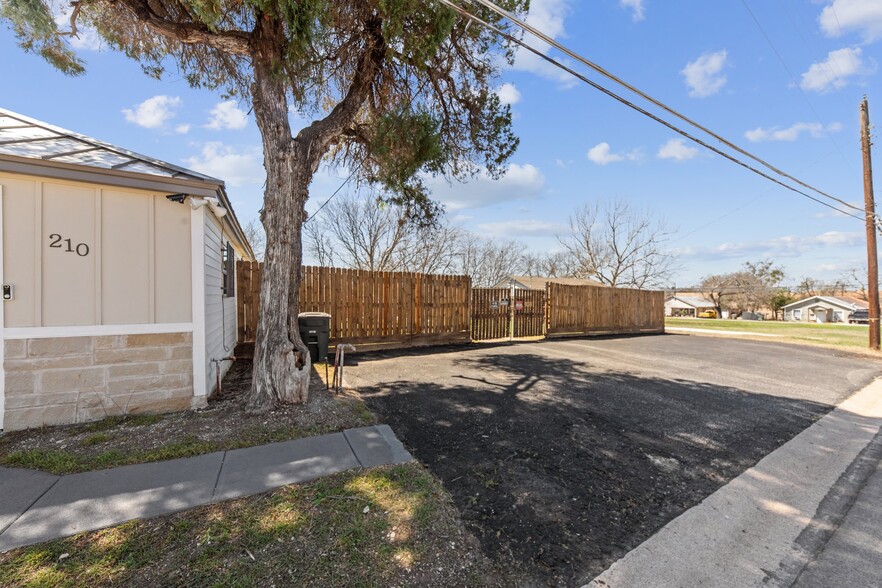 210 W Dunn Ave, Killeen, TX à vendre - Photo de l’immeuble – Image 3 sur 37